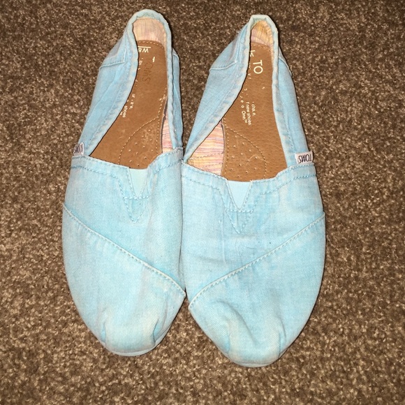 Blue/denim toms