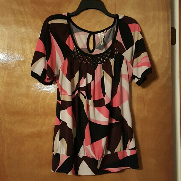 Super cute blouse!