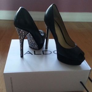 Aldo high Heels open Toe Size 7 USA