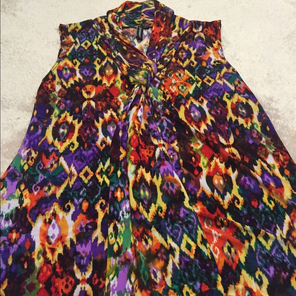 Multi color tank