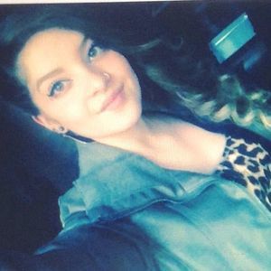 Meet your Posher, Giselle