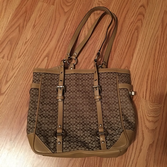 Coach Shoulder Bag EUC