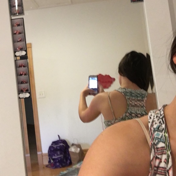 Aztec cross tank - Picture 3 of 3
