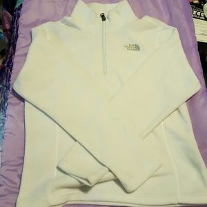 Northface 1/4 zip glacier fleece for young girls.