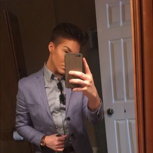 Meet your Posher, Tristin
