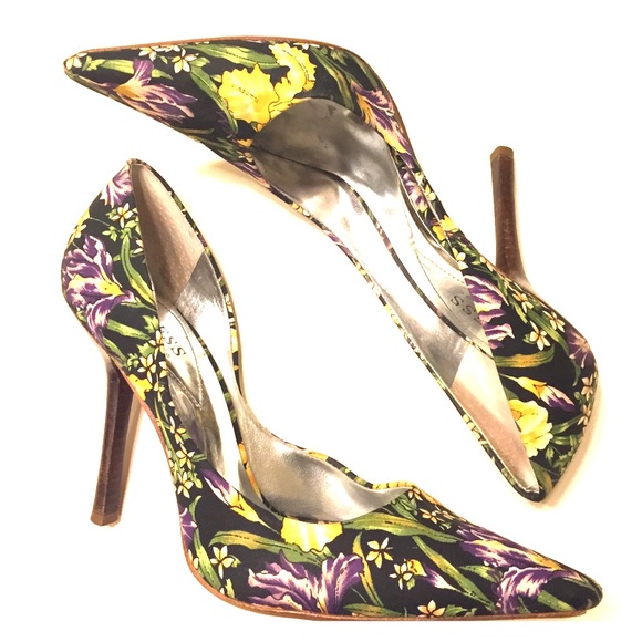 Guess by Marciano 8.5 floral heels