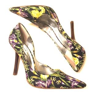 Guess by Marciano 8.5 floral heels