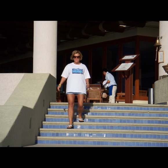 Meet your Posher, Denise - Picture 1 of 1