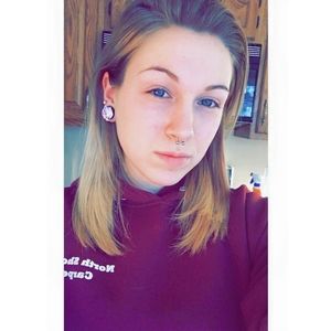 Meet your Posher, Meaghan