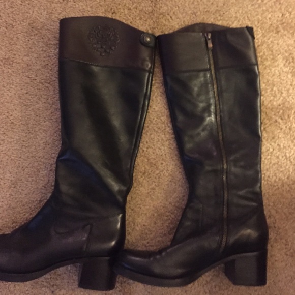 Two tone Vince Cumuto like new.