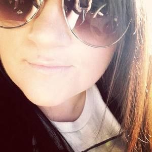 Meet your Posher, Corinne