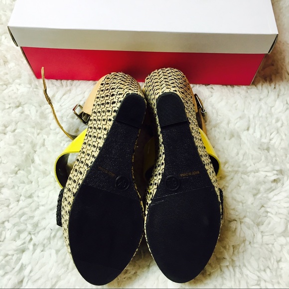 Justfab Heels - Picture 3 of 3