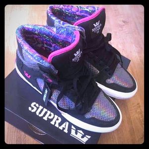 brand new SUPRA  sneakers size 8
