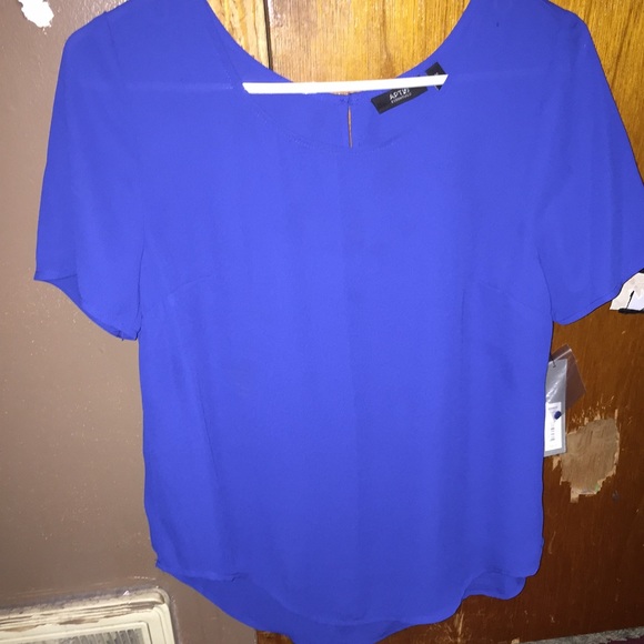 Apt 9 brand shirt