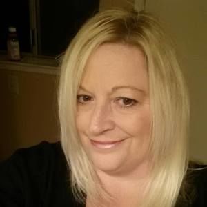 Meet your Posher, Leslie