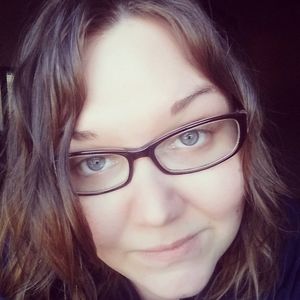 Meet your Posher, Caitlin