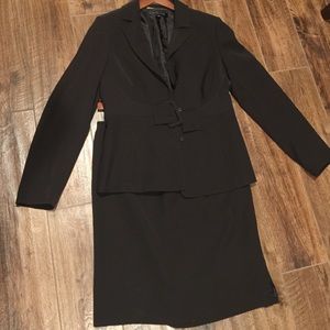 Women's suit