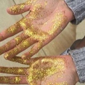 Meet your Posher, Ebony