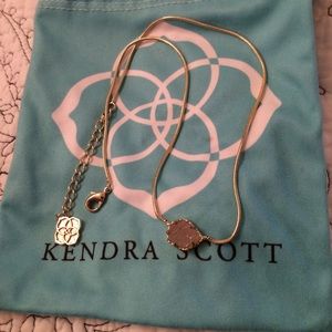 Kendra Scott necklace