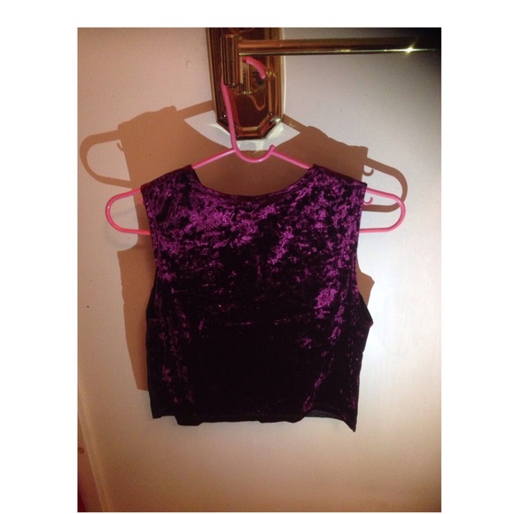 Urban outfitters leather/velvet crop top - Picture 2 of 2