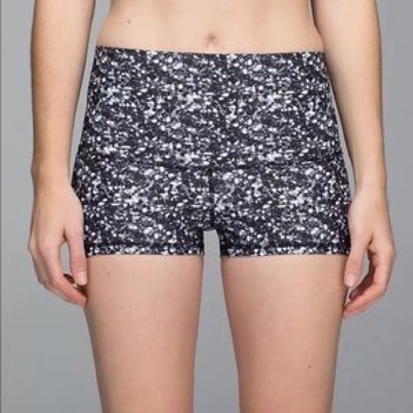 Lululemon boogie roll down shorts😍