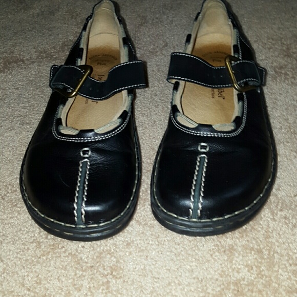 Black flats
