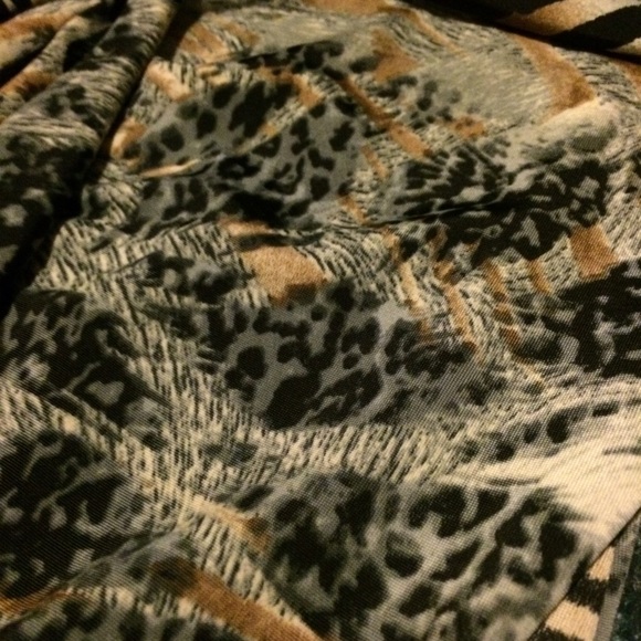 Animal Print Strapless - Picture 3 of 4