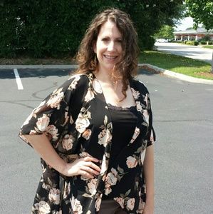 Meet your Posher, Michele