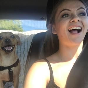 Meet your Posher, Danielle