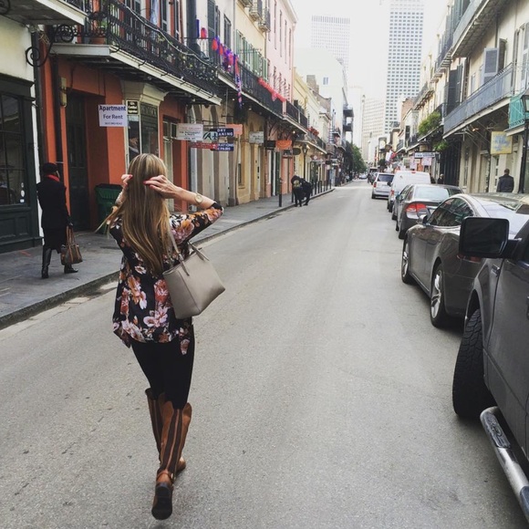 Meet your Posher, Andrea - Picture 1 of 1