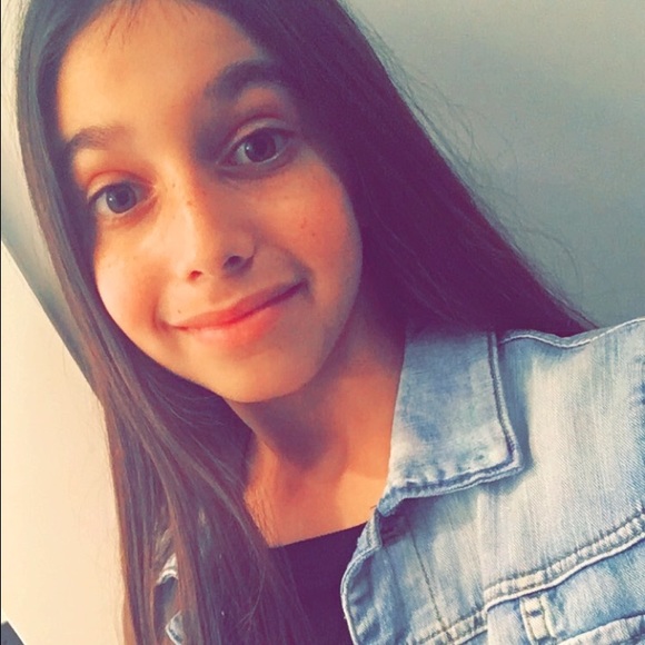 Meet your Posher, Lexi