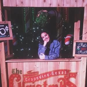 Meet your Posher, Scarlett rose