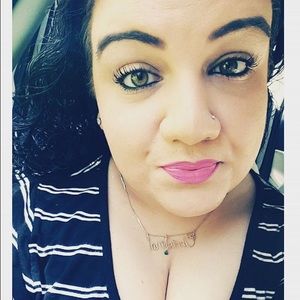 Meet your Posher, Christina