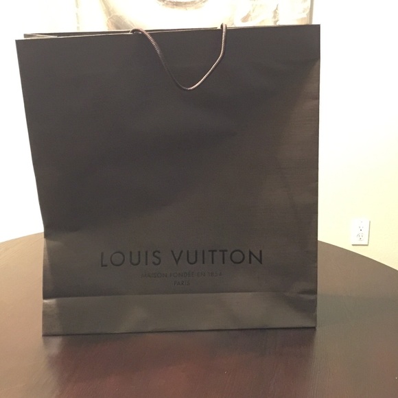 Louis Vuitton paper bag - Picture 2 of 2