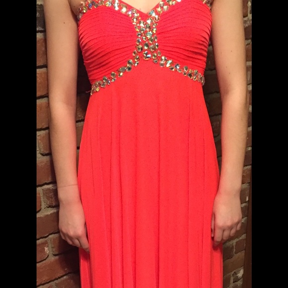 Prom Dress - Picture 2 of 3