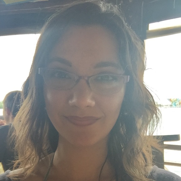 Meet your Posher, Ariel - Picture 1 of 1