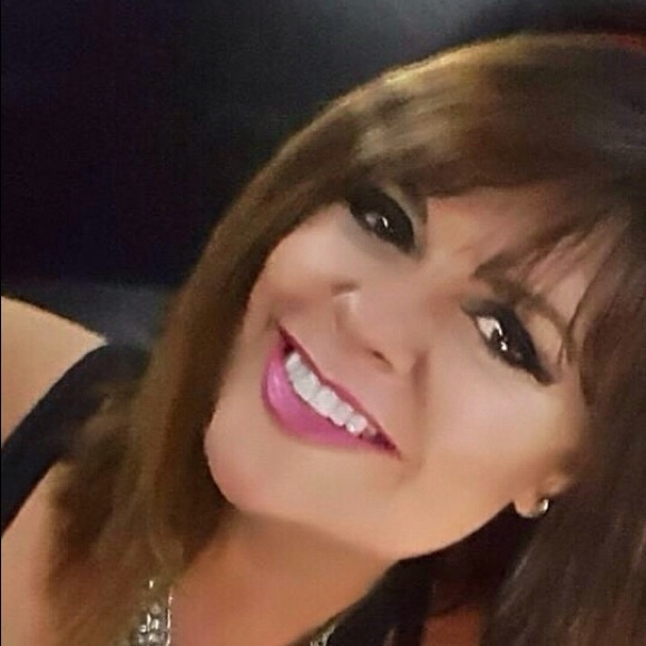 Meet your Posher, Tara - Picture 5 of 5