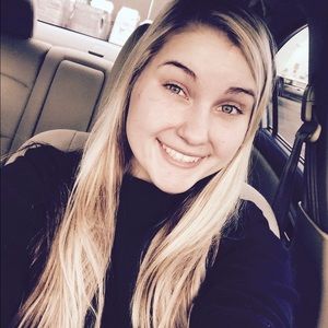 Meet your Posher, Stephanee