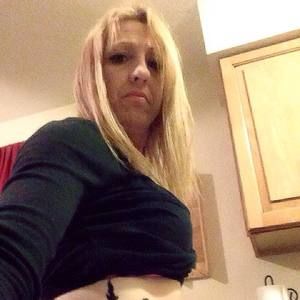 Meet your Posher, Leslie