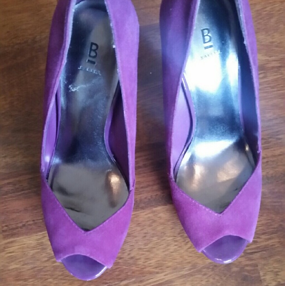 Heels - Picture 2 of 3