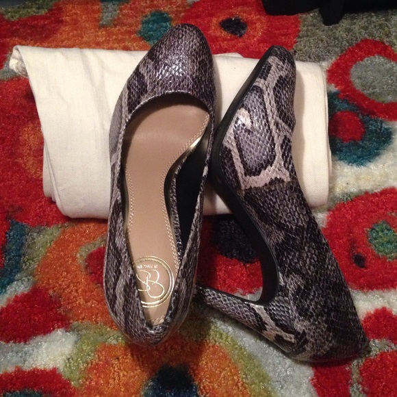 Jessica Simpson High Heels