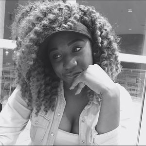 Meet your Posher, Timyria