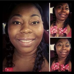 Meet your Posher, Alexis