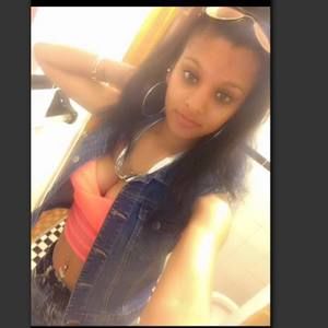 Meet your Posher, Crystal