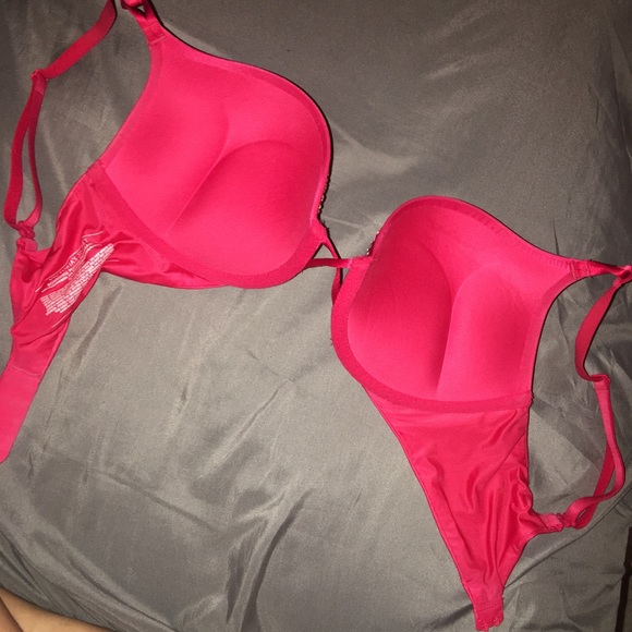 VS bombshell bra - Picture 4 of 4