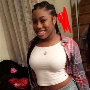 Meet your Posher, Katelyn