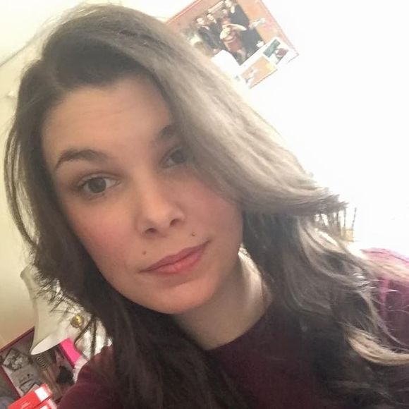 Meet your Posher, Courtney