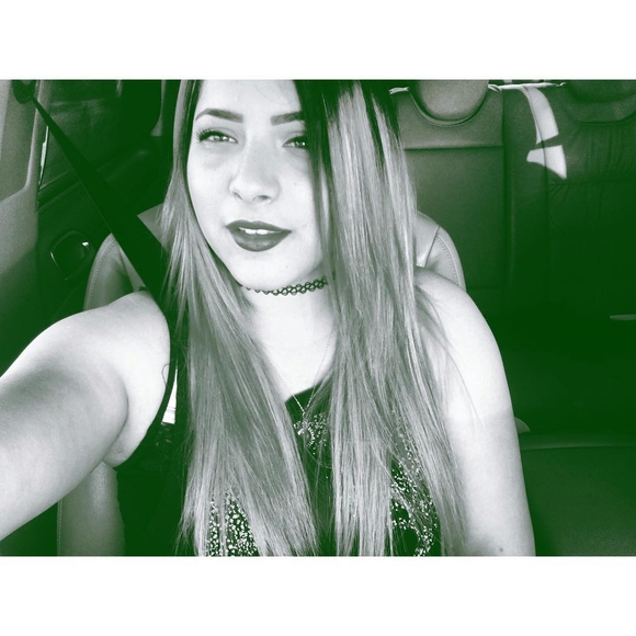 Meet your Posher, Venyliz marie - Picture 1 of 1