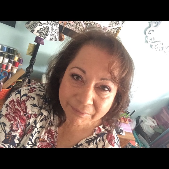 Meet your Posher, Rosemary - Picture 1 of 1