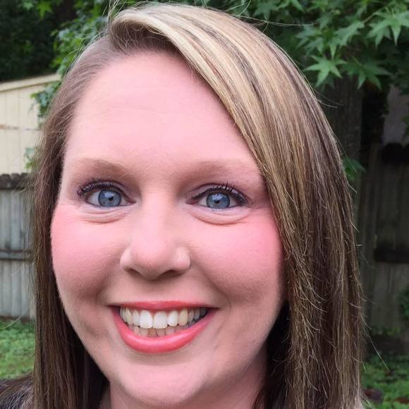 Meet your Posher, Erica - Picture 1 of 1